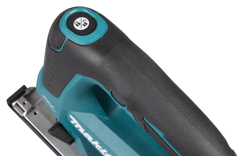 Akku-Pendelhubstichsäge LXT® – 18V • 0 - 3 000 min⁻¹ • 135 mm